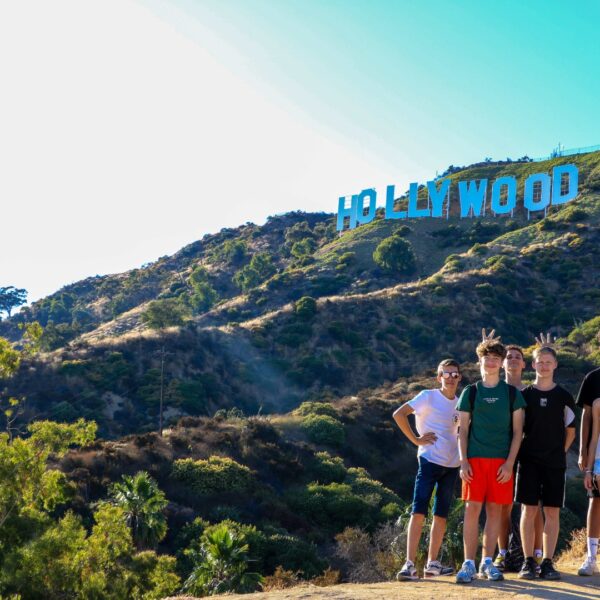 Moment phare et convivial de la colonie de vacances à Los Angeles.