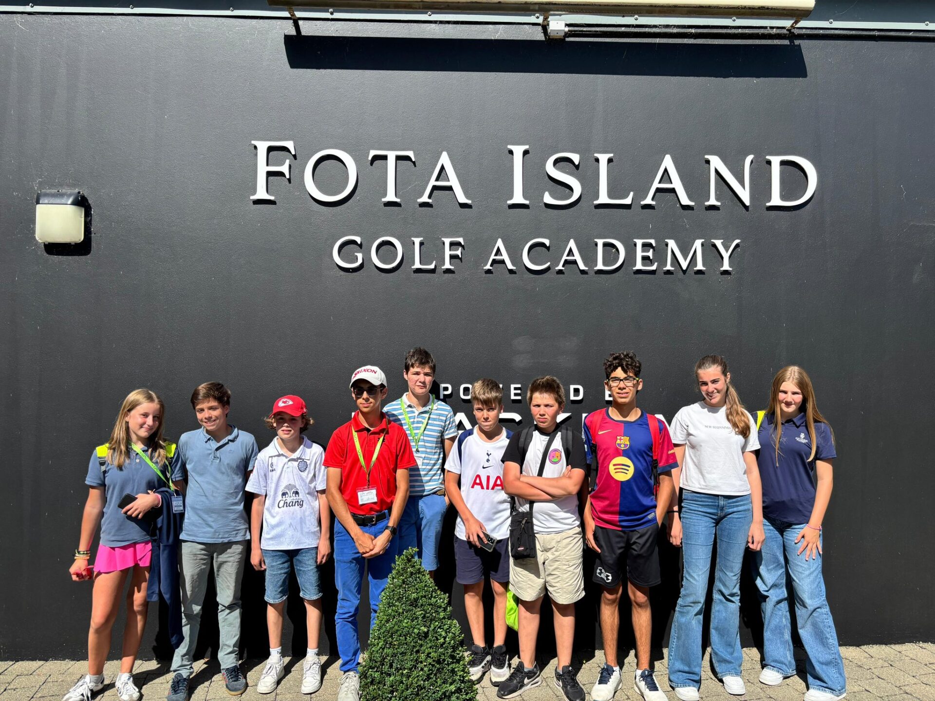 groupe d’adolescents lors d’un séjour anglais et golf en Irlande à Cork